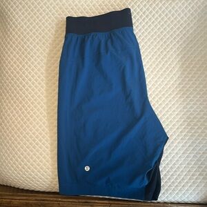 Men’s Lululemon shorts